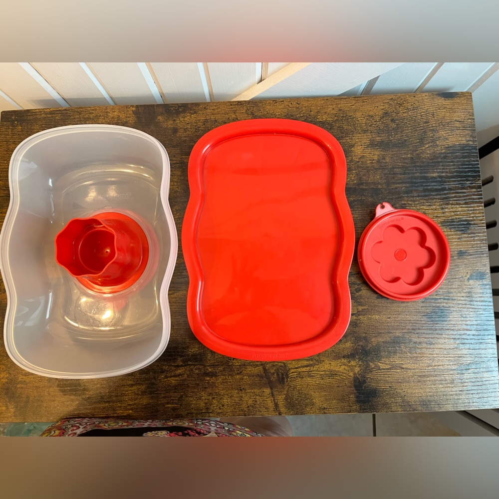 Vintage Tupperware Jello Mold Set Red